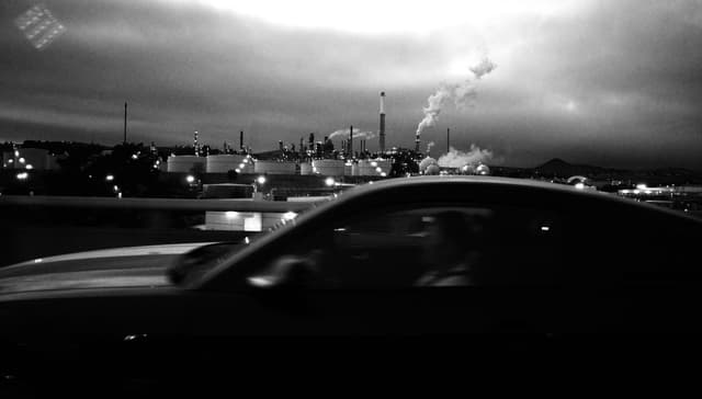 dark refinery on horizon